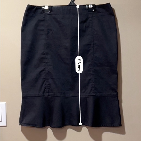 ❗️FREE w/purchase❗️Ricki’s Ladies Size 6 Black Skirt (minor repair needed) - Picture 10 of 14